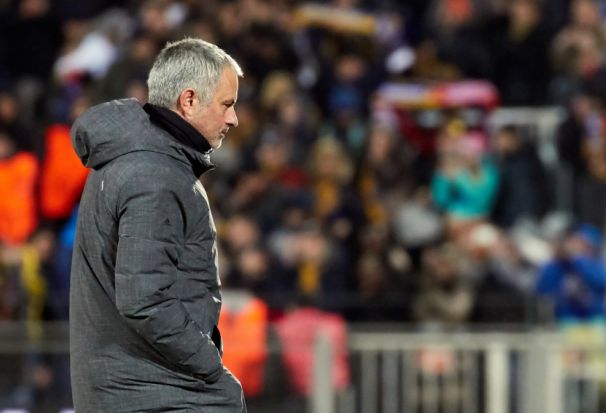 LOL比赛竞猜 -包含加时末段体能课后;塞维利亚豪取连胜备战社区盾;气氛紧张;细节决定成败的词条