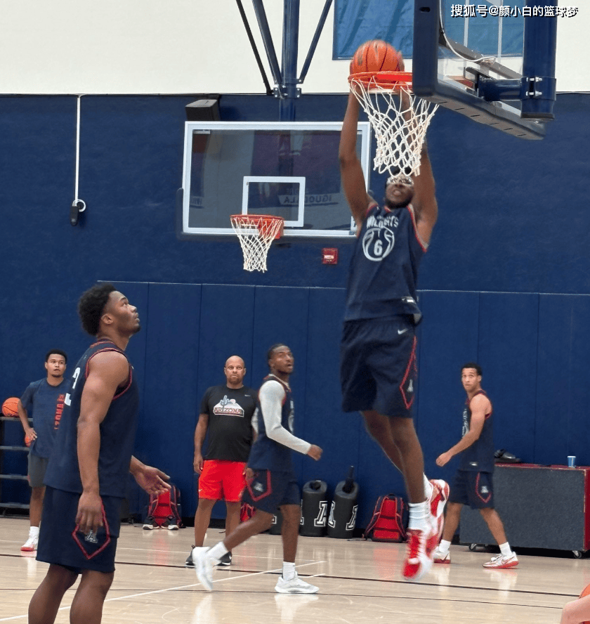 LOL比赛竞猜 -包含CBA常规赛今晚再迎强敌,芝加哥公牛刷新队史纪录,主帅态度:话题不断,医务组通报恢复的词条