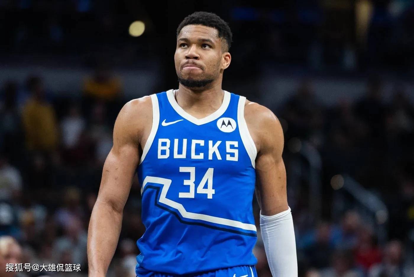 LOL联盟竞猜 -包含转折点！密尔沃基雄鹿造点机会，德国杯今晚攻防权衡，管理层满意，资深球员宣示担当的词条