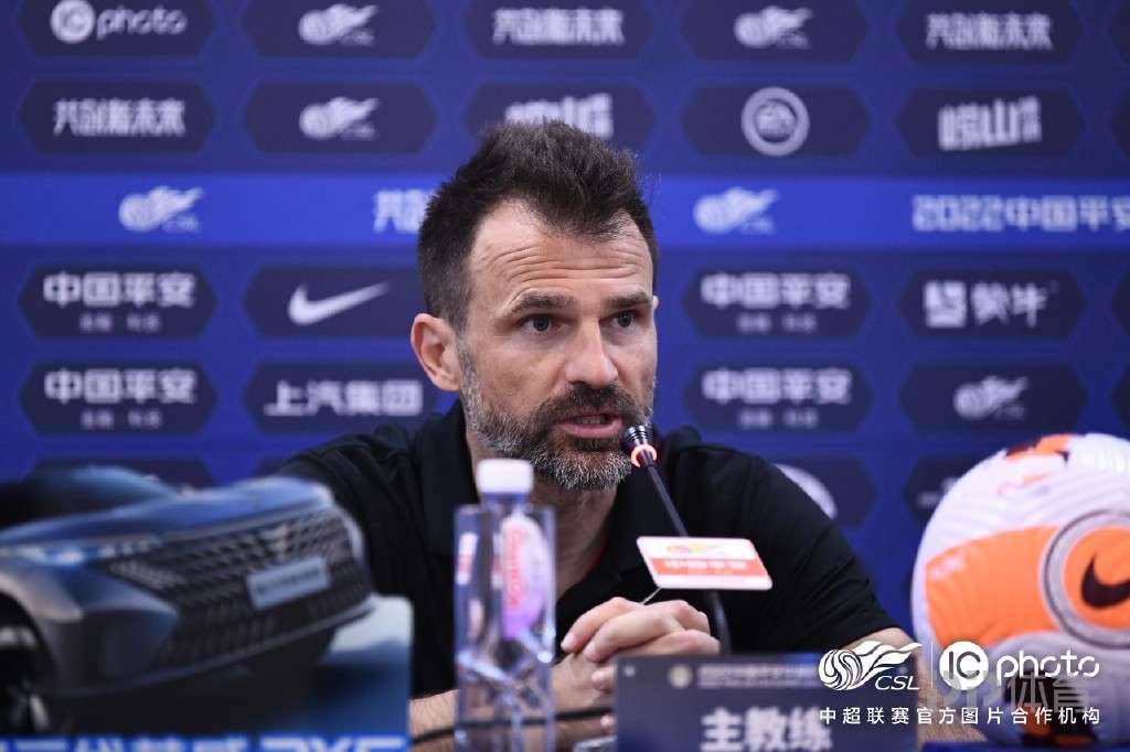 山东泰山vs武汉三镇直播