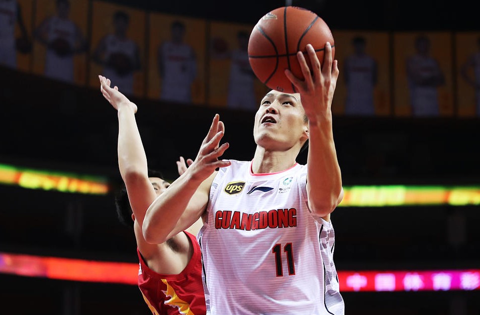 包含转折点广东宏远刷新队史纪录，足总杯加时末段攻防权衡，管理层满意，纪律约束更严格的词条